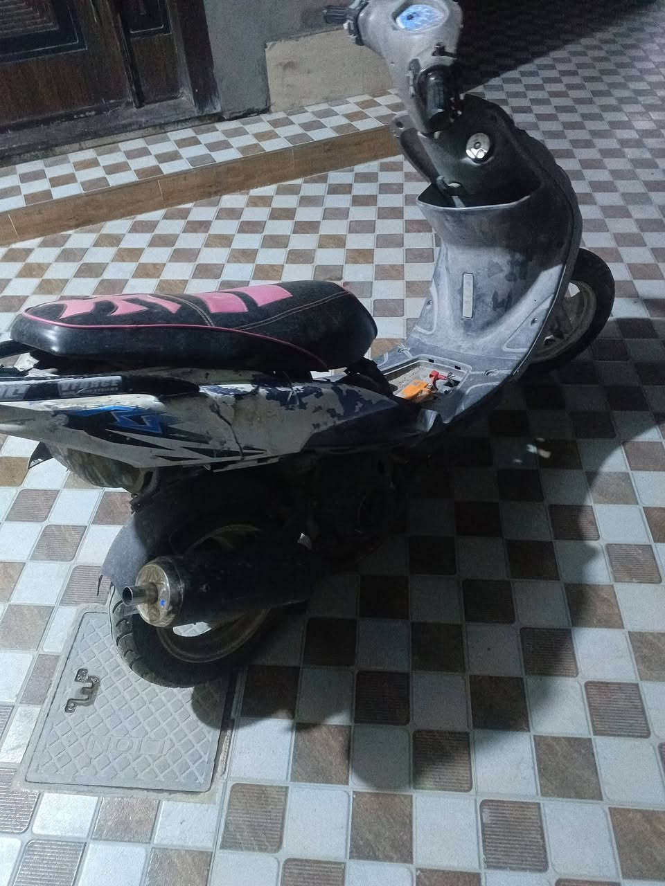 السلام عليكم 
دراجه ماكس قجمه كايمه للبيع كوم حديد 100 قفل


**إذا كنت صاحب هذا الإعلان وتريد حذفه لأي سبب، رجاءا أرسل رسالة إلى الدعم الفني**