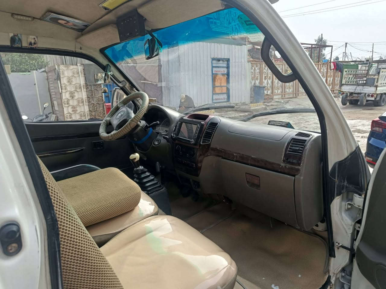 السلام عليكم فتون 15 للبيع تفاصيل من داخل المنشور سياره باسمي بغداد شعله رحمانيه رقم الهاتف *********** اتصال على الرقم
