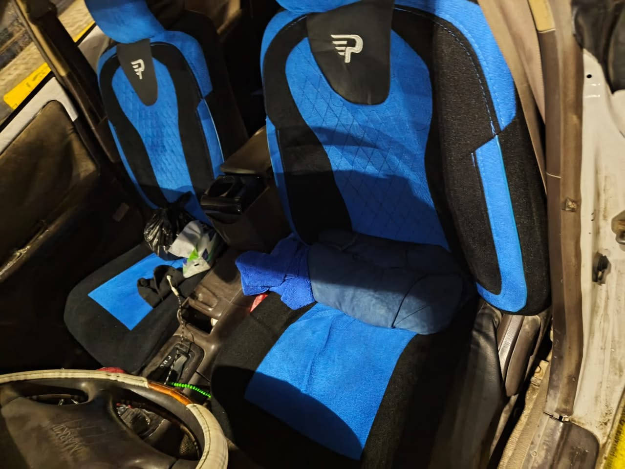 السلام عليكم مارك نفخ مديل 93 رقم بصره دولي  بسمي سنويه وهزه جديده  تحويل ثاني يوم سياره كفاله كص ونغل جثه والعيب الشرعي مكينه 2500 مكينه كير حداده تخم تاير كارتون دواخل جدد سياره جاهزه كهربائيات كامله سعر 58 وبيه مجال مكاني بصره رقمي ***********
