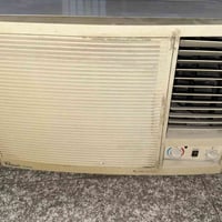 مكيف شباك • طن ونص • تدفئة وتبريد