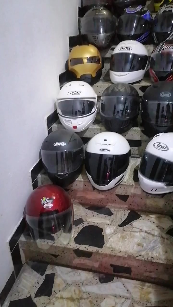 خوذ باله الماني وايطالي وياباني باله جديد ويوجد مستخدم مكاني بغداد عامريه *********** الشراي يتصل ويوجد واتس
