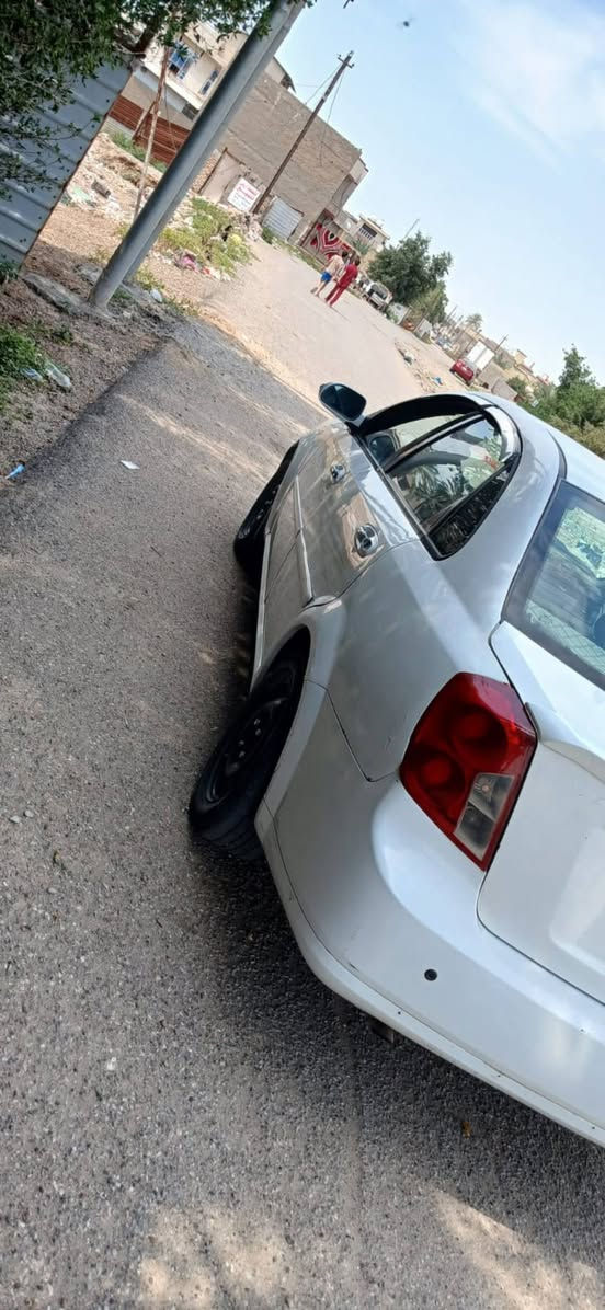 اوبترا ٢٠١٠ صبغ حزام بيه طخه بصيطه بل جنطه سعر ٥٥ وبيه مجال قليل مكان بغداد شعله *********** مكينه وكير وصدر وتخم تاير وتبريد مكفوله
