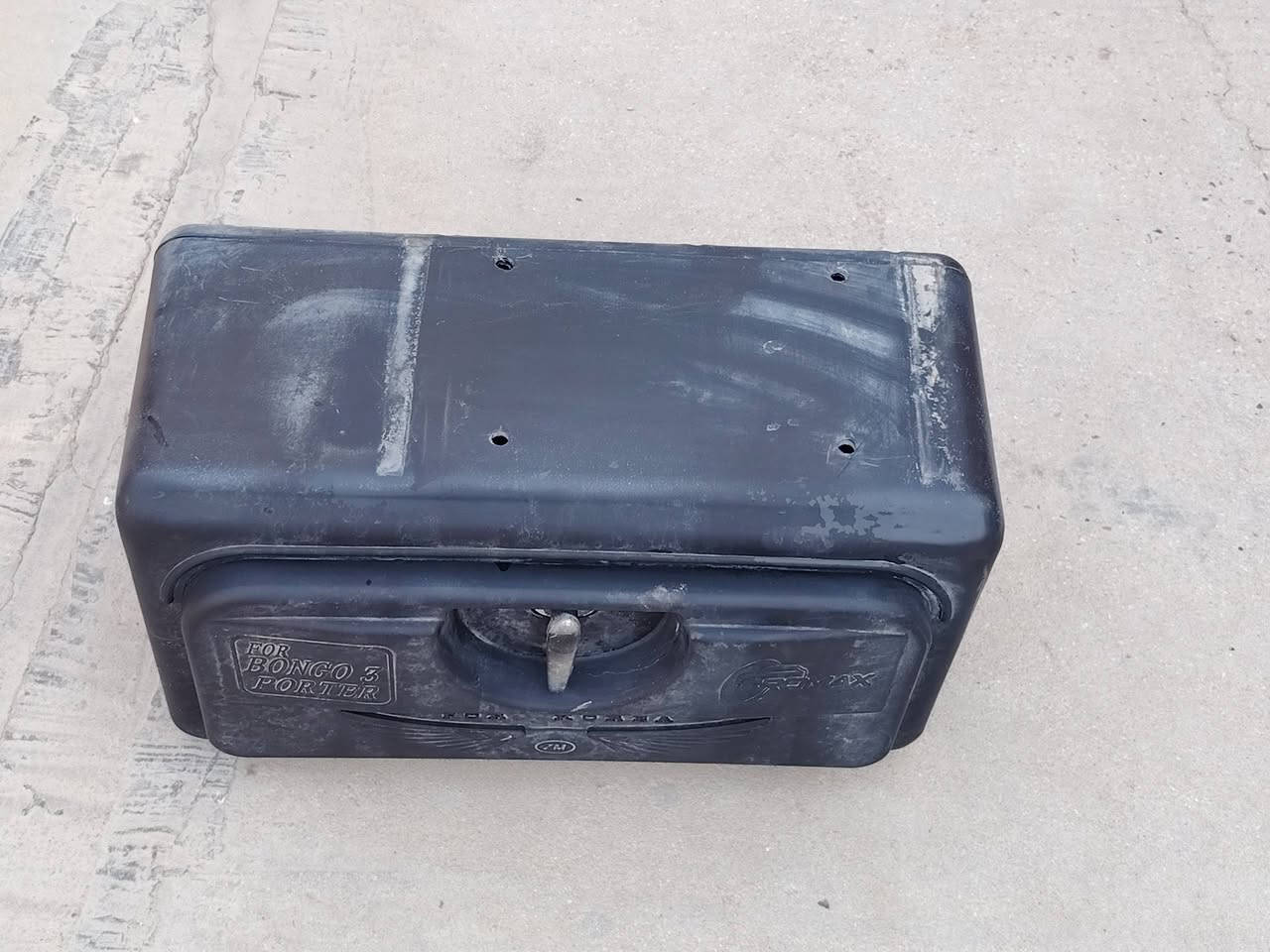 سلام عليكم صناديك عدد 2 زائد صندوك ماي او جناب واحد المكان نجف المناذره اي استفسار اتصل على الرقم ***********
