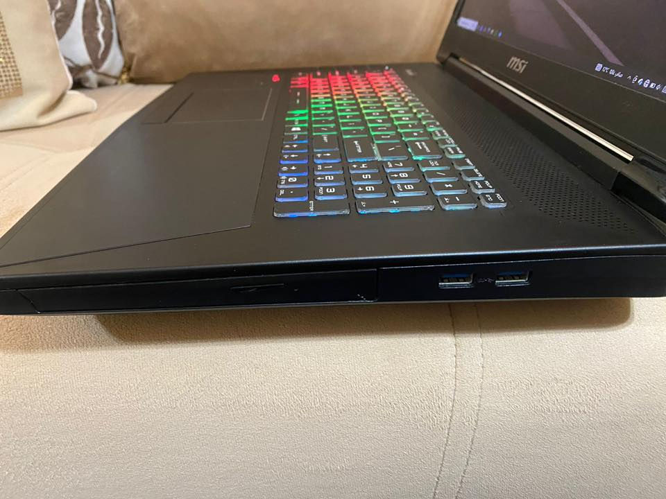 سلام عليكم الاعزاء
لابتوب Gaming msi حجم17
موصفات
-معالج core 7 جيل سادس
-كارت شاشة 8 GB من نوع GTX 980
-رام 16GB
-هارد 1 TB من نوعHHD وثاني 128GB من نوعSSD
سعر ٤٢٥ الف وبيها مجال بسيط
مكاني كركوك يوجد توصيل جميع العراق
تواصل ***********
