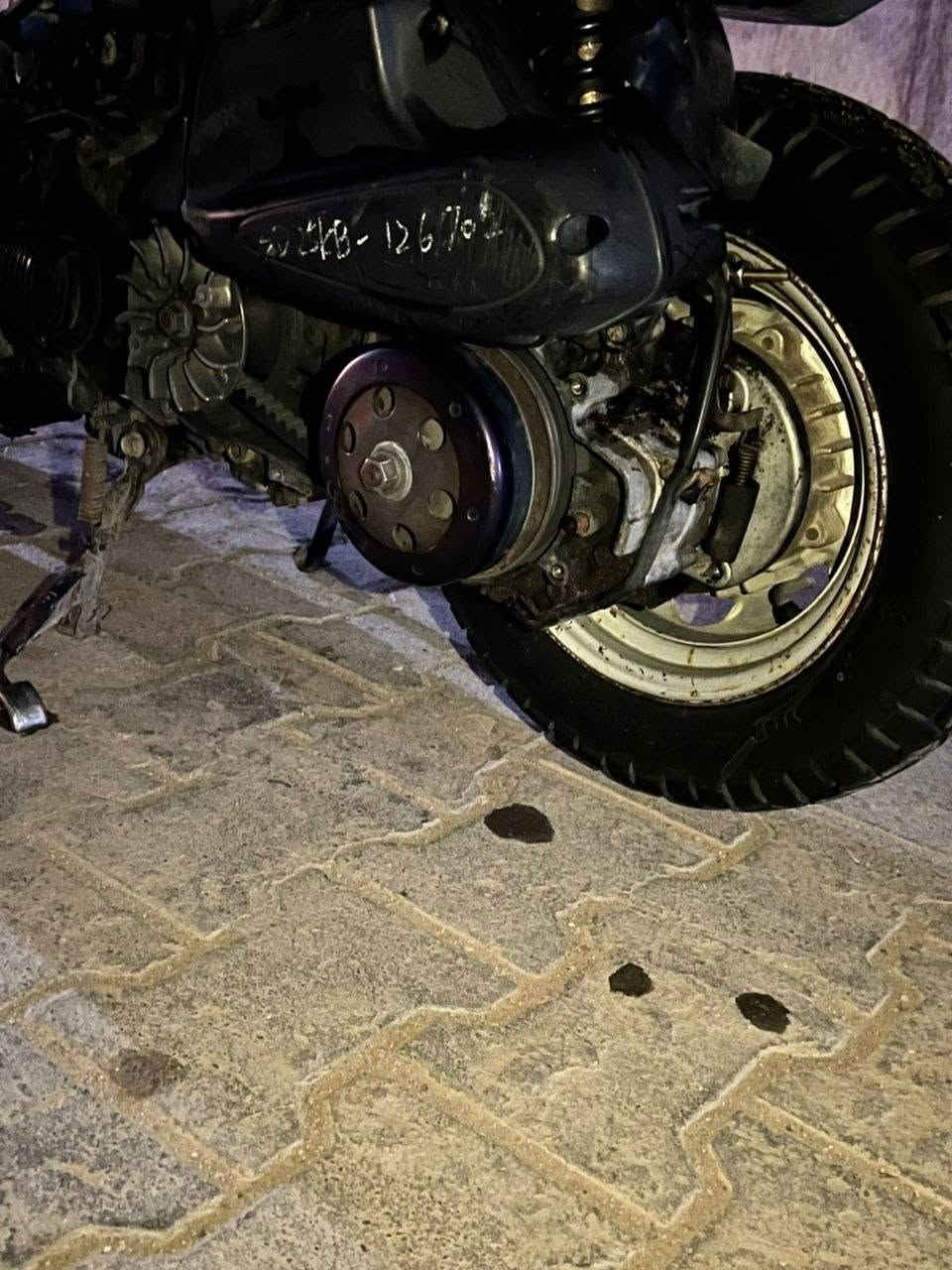 سلام عليكم الدراجه البيع اسمهة كامكوكنك محرك مامفتوح كلج رياضي دراجه حربيهة ومال شغل جاي اروح بيهة الميسان ورجع الدراجه 300 وبيهة مجال الشراي  هاذة رقمي وباقي المواصفات عل خاص ***********
