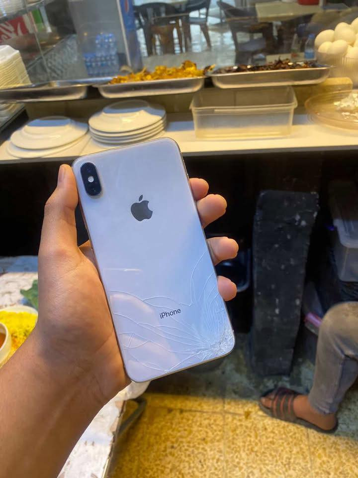 السلام عليكم ايفون اكس ماكس ذاكره 512 مبدل شاشه وبطاريه والكاميرا الخلفية مغوشه والضهر بي كسر السعر 160 وبي مجال حك جيتك فيس ايدي شغال


**إذا كنت صاحب هذا الإعلان وتريد حذفه لأي سبب، رجاءا أرسل رسالة إلى الدعم الفني**