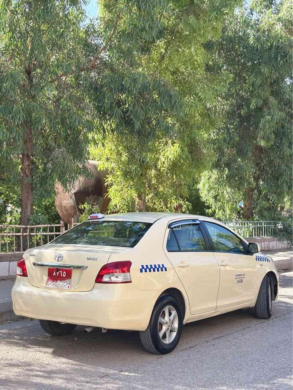 بەناوی خوای گەورە 
تۆیۆتا یارس 
مۆدێل 2007
گێڕ عادی 
مەکینە گەورە
‏abs
دەبڵ گێچ 
پێنج کەلە
شاشە 
کامێرا 
گێڕو مەکینە بەشەرت 
کارەبایی بەشەرت 
تەبرید ساردو گەرم بەشەرت 
تەقەو ڕەقەت بەشەرت 
یەک چەمەلەغی ڕەشە بێ ناو
سەنەوی بە ناوی خۆمەوەیە 
سعری ٨٨ گەڵاو مەجال 
شوێن سلێمانی 
موشتەری تەلەفونکە لە خزمەتام 
***********واتسپی لەسەرە
*********** السليمانية, العراق
