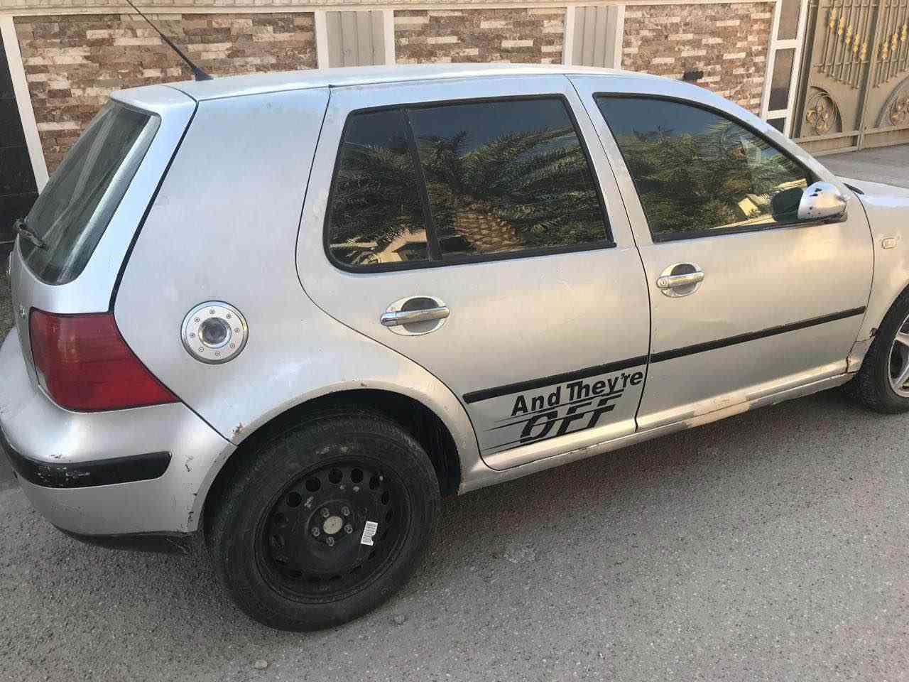 كولف4 جيتي خليجي 2001 بغداد شرط التحويل مكفوله من الصبغ ولضربه كامله مكمله بس التبريد مايشتغل 50 وبيها مجال قليل مستعجل عل بيع عندي ضرف بغداد تحويل مباشر صاحبها من الرميثه 50وبيها مجال قليل بغداد الدوره او السيديه خابرني وبيك خير ودلل ***********/***********التميمي بغداد, العراق
