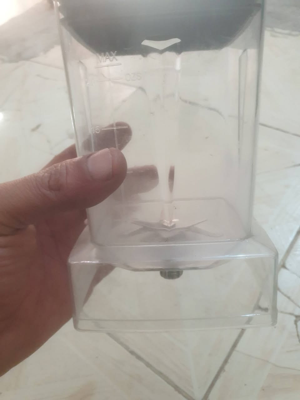 خلاط نظيف كرست الماني مستعمل مره وحده مع طاحونه مال تمن ب 20جديد اتصال ***********
