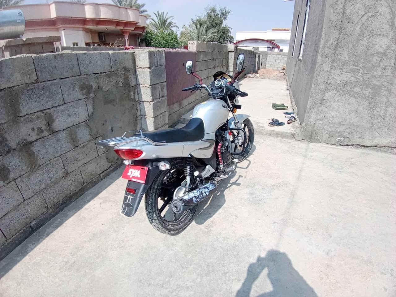 اسلام عليكم سايم للبيع بعده جديد م22 تواير الشركه بعدهن مكان حصيبه غربيه السعر مليون
وربع الشراي يتصل المو شراي لا يتعبني 
***********
