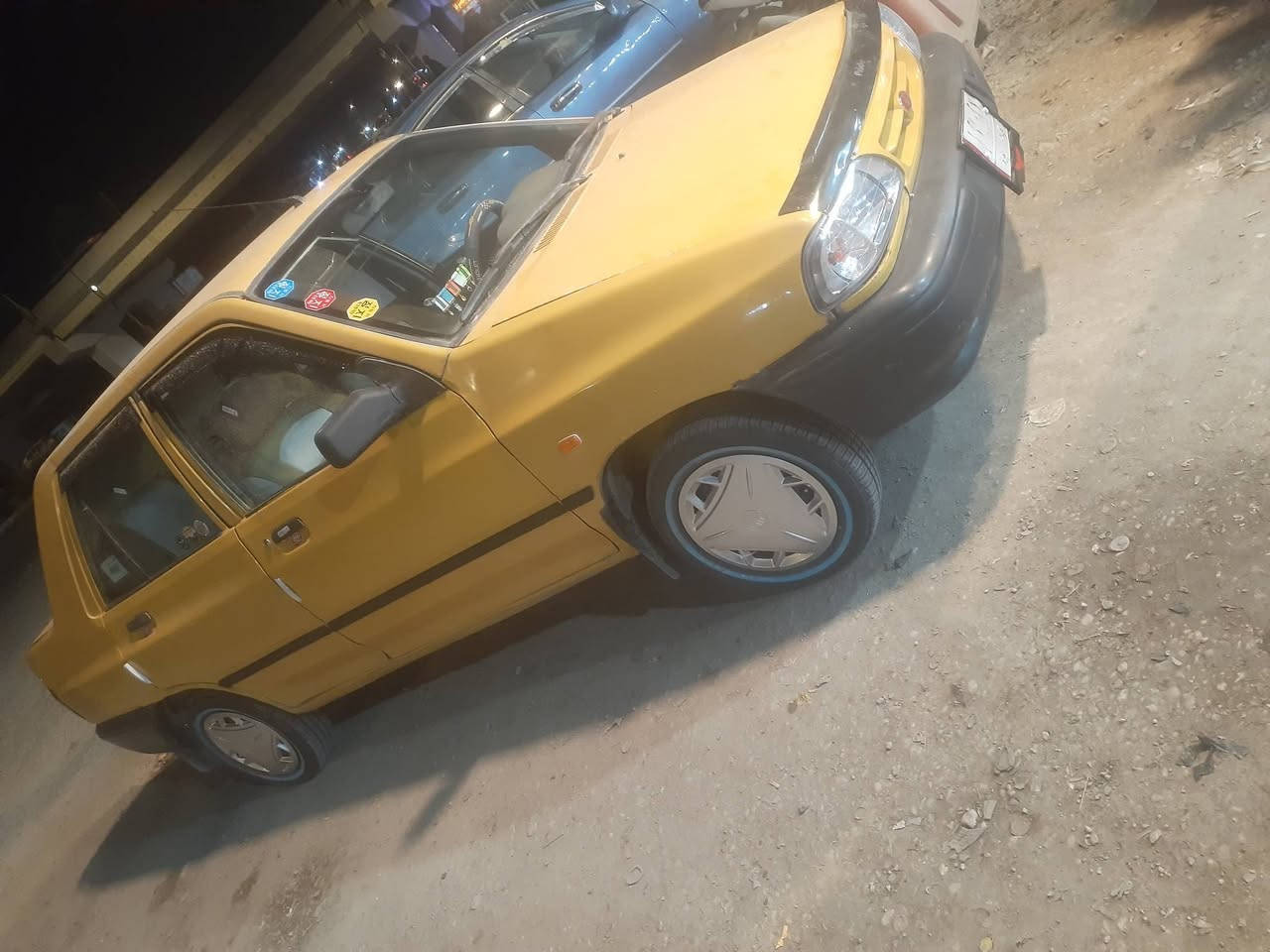 السلام عليكم سايبه للبيع موديل 2015 مصفره رقم كربلاء تخم تاير جديد حدادية حلوة مكينة حلوة شواصي حلوات كهربائيات شغاله مدوشمة السعر 32 وبيه مجال مكان السياره كربلاء طويريج رقم الهاتف ***********
