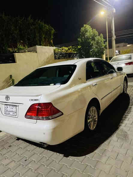 سلام علیکم شاهینە بۆ فرۆشتن.
ناو رەساسی 
بچوک بە بچوک 
دوو دەرگای بۆیاخی ئەوروپایە
سعری 56 و کەمێک مامەڵە .
شوین کەلار ***********
