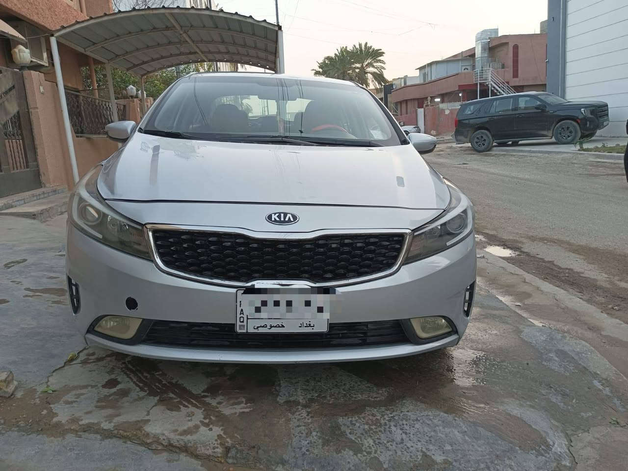 السلام عليكم
للبيع....
من رخصة الادمن
كيا فورتي موديل 2018.
اللون سلفر.
حادث خفيف و صور الحادث بالمنشور.
محرك 2000 دوش .يعني بانزين عادي شغال ، ماشيه 39. فقط .
 تبريد ثلج  بلادي.
السيارة باسمي تحويل مباشر .
رقم بغداد  السعر 125 $ 
مكان بغداد. موبايل   ***********
