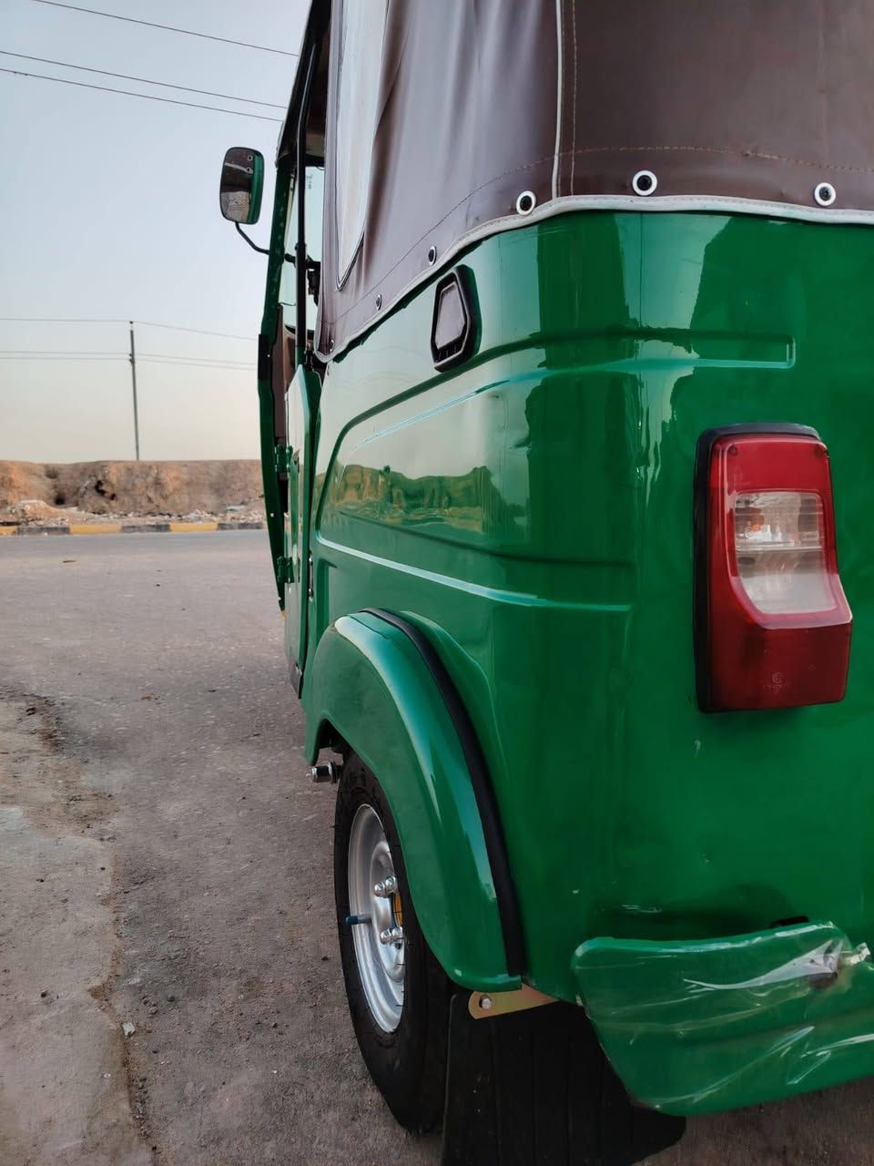 تكتك لبيع موديل 21 شهر 10 رقم وسنويه نكليزي تحويل ثاني يوم كفاله عامه من شخط بس دوس  معمر مكينه لا تنيقيص ولا تبخير ناعمه كبل الشارع مكان ميسان قضا المجر الستفسار تصل علا رقم 📱 ***********
