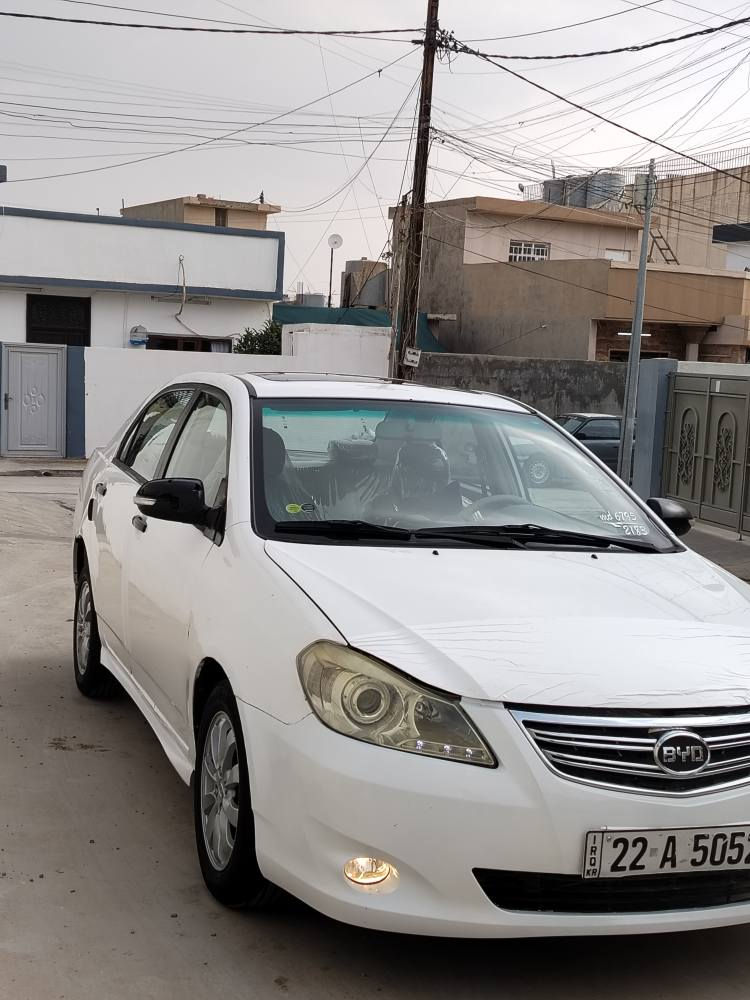 BYD G3 بي وايدي
موديل ٢٠١٤ 
رقم أربيل
سنويي جديد
بي بطاقة بنزين
جاملغ  امامي بةس صبغ
كير محرك بشرط
موصفات فول فول
سعر 67 بي مجال
رقم موبايل
*********** كركوك, العراق
