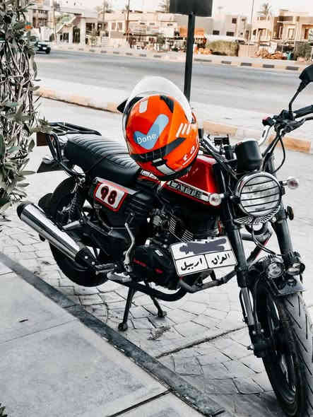 السلام عليكم 
🏍دراجة دايوان لايتي مديل 2025 احمر 

رقم اربيل السنويه بسمي 
*دراجة استخدام شخصي ماشيه 7 الاف  نضيفة كاملة و مجهزه من كلشي
 
الاضافات 
1️⃣درع قماش امامي + خلفي 
2️⃣صندوك jr  
3️⃣شاحن + نارية 
4️⃣خوذة جديدة ماركة 
5️⃣كرك متعدد الاستخدامات 
6️⃣طبر متعدد الاستخدامات 
 7️⃣مجموعه امان طفاية + مثلث +حقيبه اسعافات اوليه +حبل سحب  
8️⃣زنون عالي ناصي عدد 2 
9️⃣قفل دراجة ماركة 
🔟واقيات هواء بلاستك 
1️⃣1️⃣واقيات هواء جلد مبطن فرو 
2️⃣1️⃣ استاند موبايل 
3️⃣1️⃣عدة تصليح كاملة 
💯ادوات ادامه احتياط 
🔴فلتر شوته جديد احتياط 
🔴دهن امزول جديد احتياط 
🔴فلتر دهن جديد احتياط 
🔴فلتر بانزين جديد احتياط 
 
دراجا كاملة من كلشي 
و السعر حزوره تخابرني تنطيني سعر او تكتب بل تعليقات  عجبني ابيع ما عجبني ما ابيع 
عنواني بغداد الشعب 
***********
***********
سيمكارت  + واتساب
