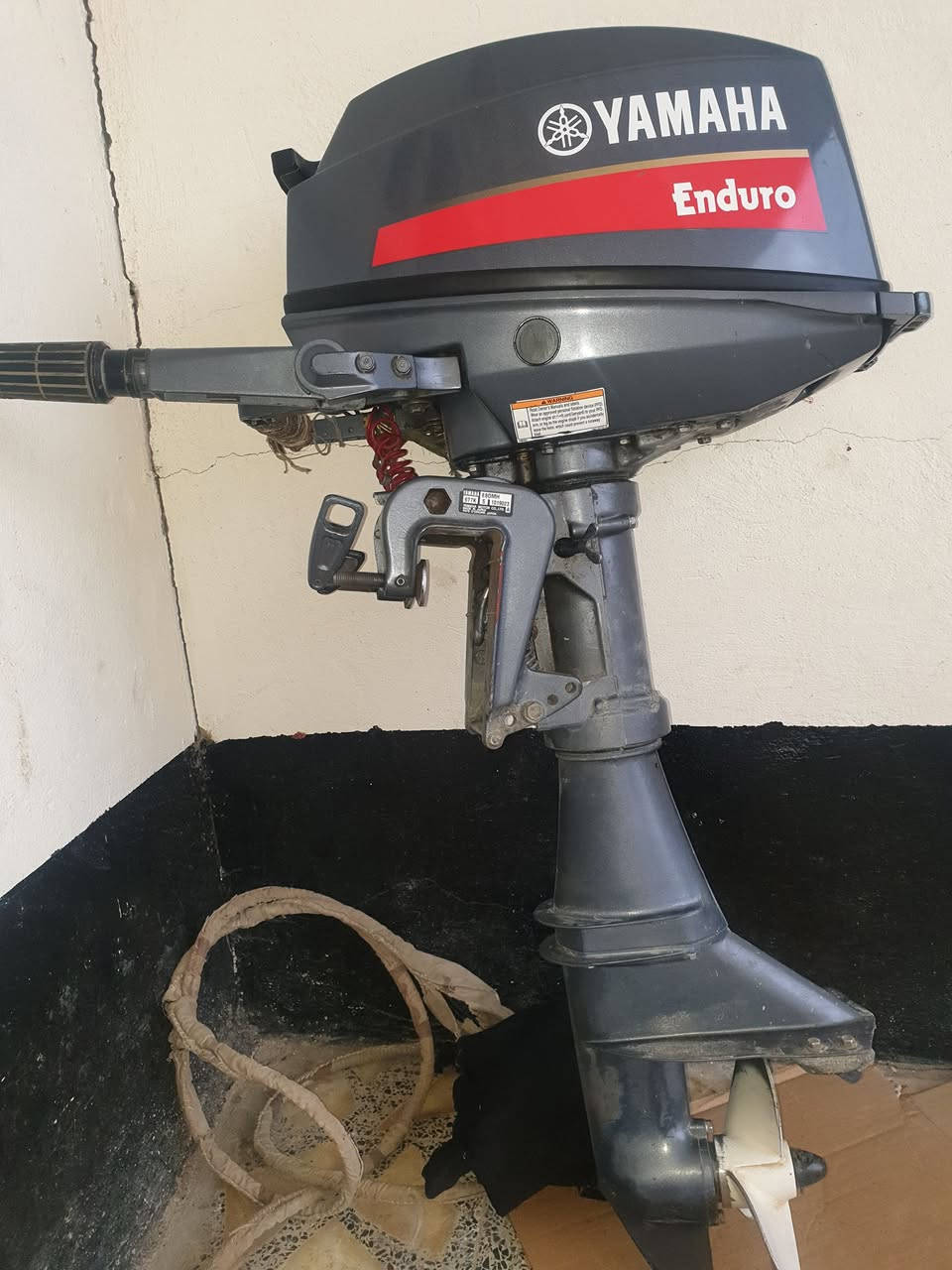 مكينة ياماه ٨حصان البيع***********
