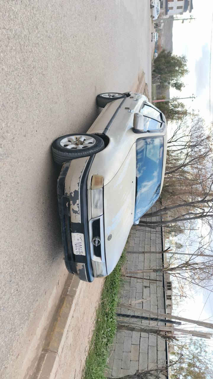 فيكترا مكينه 18 موديل 91
گيرومكينه ي به شرت 
سياره كه ساغه به س بو ياغي كالبوته وه دواوبيشي زور جوانه هيج ليدراوي نيه ئارمي اسايشي له گلايه به شرتي ئارمو ئه وليات 
كامل كارباي به شرت سياره كه مالي دوسته 
سعري 21گلا شوين جمجمال بو زانياري زياتر تيل بو خا.ني بكه ن 
***********
*********** شمشمل, السليمانية
