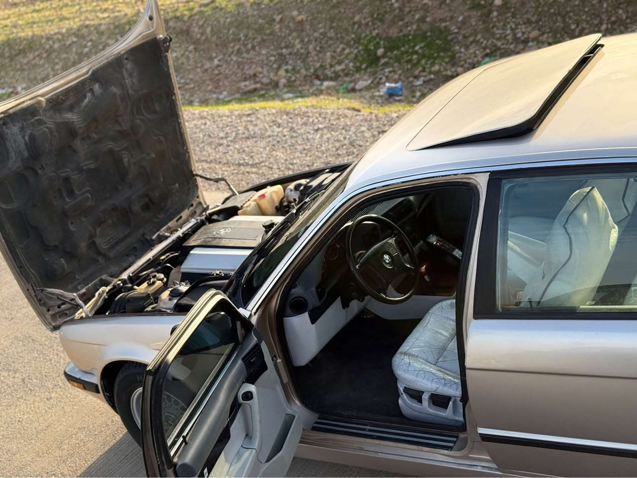 BMW 540i V8

بئێم 540 V8
مۆدێل 1991 کراوە بە 1995 بیلاد 520
پێش پان فول لە 6 کەلە سلایت  لایت ئەڵقە کۆشین جلد ناو سپی تەلەفۆن سیستەمی ئیمپی فایەر تاقانە لە جوانی رقەم سلێمانی سەنەوێی تا 2027 تازەیە بۆ زانیاری زیاتر پەیوەندی بکە
***********
***********
————————————————————————
‎الموديل: 1991 (محوّل إلى 1995)
 • محرك V8
 • سقف سلايد 
 • مقاعد جلد (كوشين)
 • داخلية  جلد أبيض
 • نظام صوتي  أمبليفاير
 • السيارة نظيفة وجاهزة
 • رقم السليمانية 
 • سنوية جديدة لغاية 2027

📞رقم تليفون 
***********
*********** كالار, السليمانية
