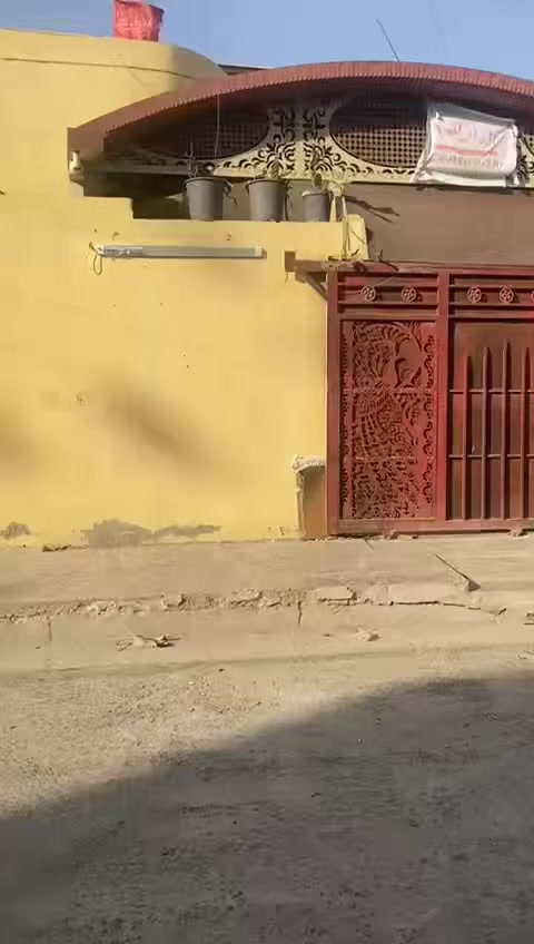 السلام عليكم بيت 220متر حي طارق الوسط السعر 135 للبيع ***********
