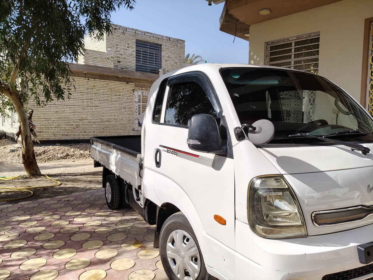 سلام عليكم للبيع كيا مسكر اوتماتيك بدون ارقام موديل 2020 محدث  مكفوله من العشائر وسرقه مكان سياره نجف سعر 53 وبيها مجال مكينه وكير كفاله ماعايزه كلشي ***********
