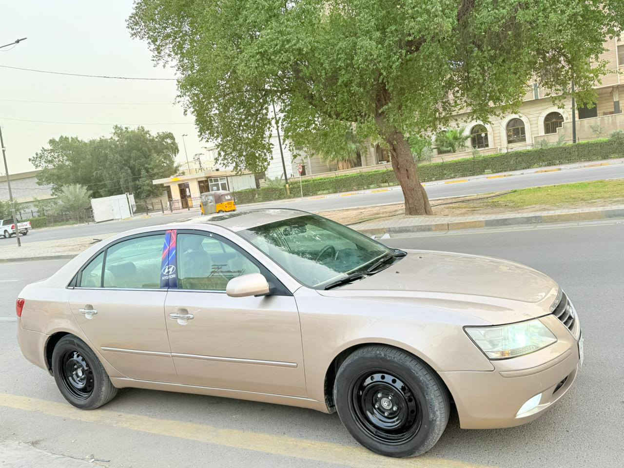 سوناتة 
2007 وارد امريكي ظرر جاملغ خلفي بدون داخل محرك 6سلندر كير مكينة خير من الله 
تخم تاير جديد مصبوغة احزام تحويل مباشر
سنوية منافذة السعر 90 اوبيهة مجال العنوان 
بغداد حيور رقم الهاتف ***********
