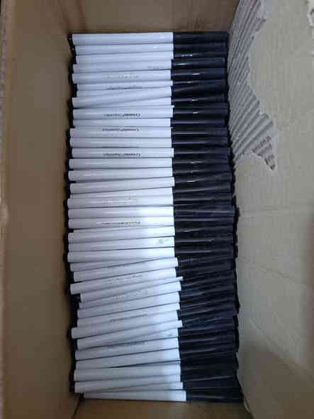 السلام عليكم شباب طلعلي اقلام ماجك بل امزون اصلي تايلاندي للبيع لي يريد منهن عل وزن اقل كميه خمسه كيلو او شلعه ابيع   تواصل واتساب اني خادم ***********
