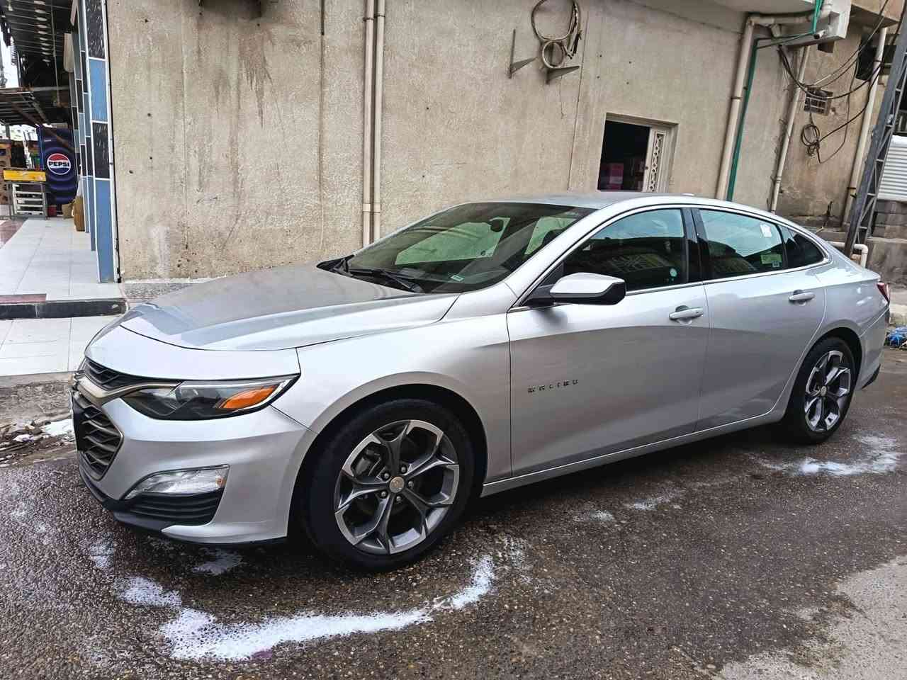 اللهم صلي على محمد وال محمد
للبيع شوفرليت ماليبو موديل 2022 وارد امريكي حادثها سطحي فقط بنيد وصورة الحادث موجوده بالمنشور ورقم الشاصي موجود بالصور ايرباكات سليمه السيارة احلى من الصور لون سلفر رقمها بصرة معوقين والمعوق كلش خوش انسان وحاضر للوكالة السيارة جاهزة من كير ومحرك وحدادية والسعر 138 وبيها مجال وتعال وتشلع عيوني عنواني البصرة الشمشوميه والسيارة متواجده اكثر شي بالجمهورية  ‭0770 316 3773‬ وهذا رقم تلفوني وانه خادم والسوك كلشي بي 😘🌹
