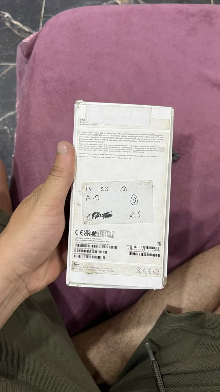 سلام عليكم iPhone 13
ذاكرة 128
جهاز نضيف حيل 
كارتونه ويا 
مبدل فقط بطارية اصلية 
سعر ٣٢٥ وبي مجال 
واتساب 
***********
