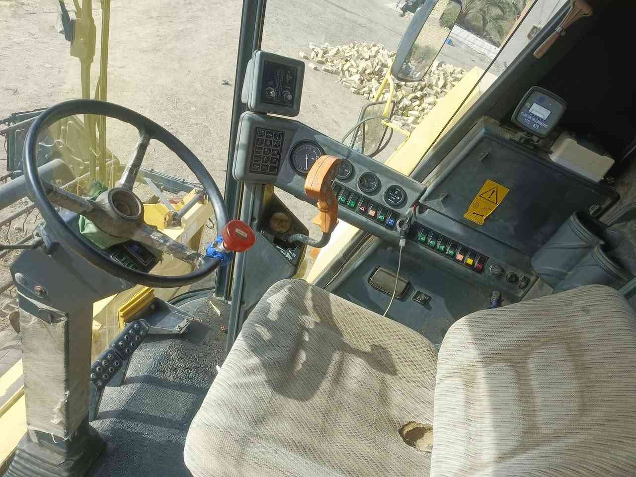 السلام عليكم للبيع حاصوده موديل 2006 فول مواصفات مكفوله من طق والحيم خمسه بلم دبل درام طبله 17 ***********
