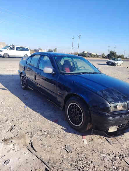 السلام عليكم بيم حجم رقم كركوك سنوية خضرة وكالة عامة بسمنا شرط الوكالة والتحويل كير ومحرك شرط محرك كبس مسكر كير عادي صدر خلفي وامامي جديد تخم تاير أربعة جديد مسجل وأربع سماعات شغال كهربيات كلهة شغالة كشر وقرفة حلوات ترايك البصرة نشاط فول مضومت تبريد كاملة مضومت تفءة نار باور شغال سيارة بدون صبغ ولا معجون السعر ٢٥ ورقة وبيهة مجال بصيط مكان السيارة العلم قريت الربيضة ***********) *********** مراوس حسب القناعة
