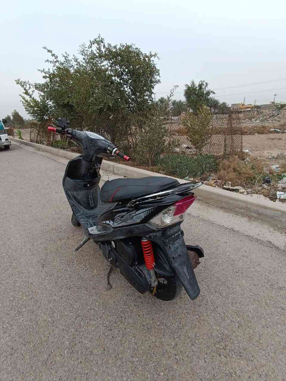 السلام عليكم دراجه ماكس للبيع  دراجه كلهه بلاديه ما بيهه أي نقص نكره سلف بكل وقت  شلعه ومعدل فول.      #السعر 650 او بيهه مجال للشراي     مكاني محموديه    *********** واتساب
