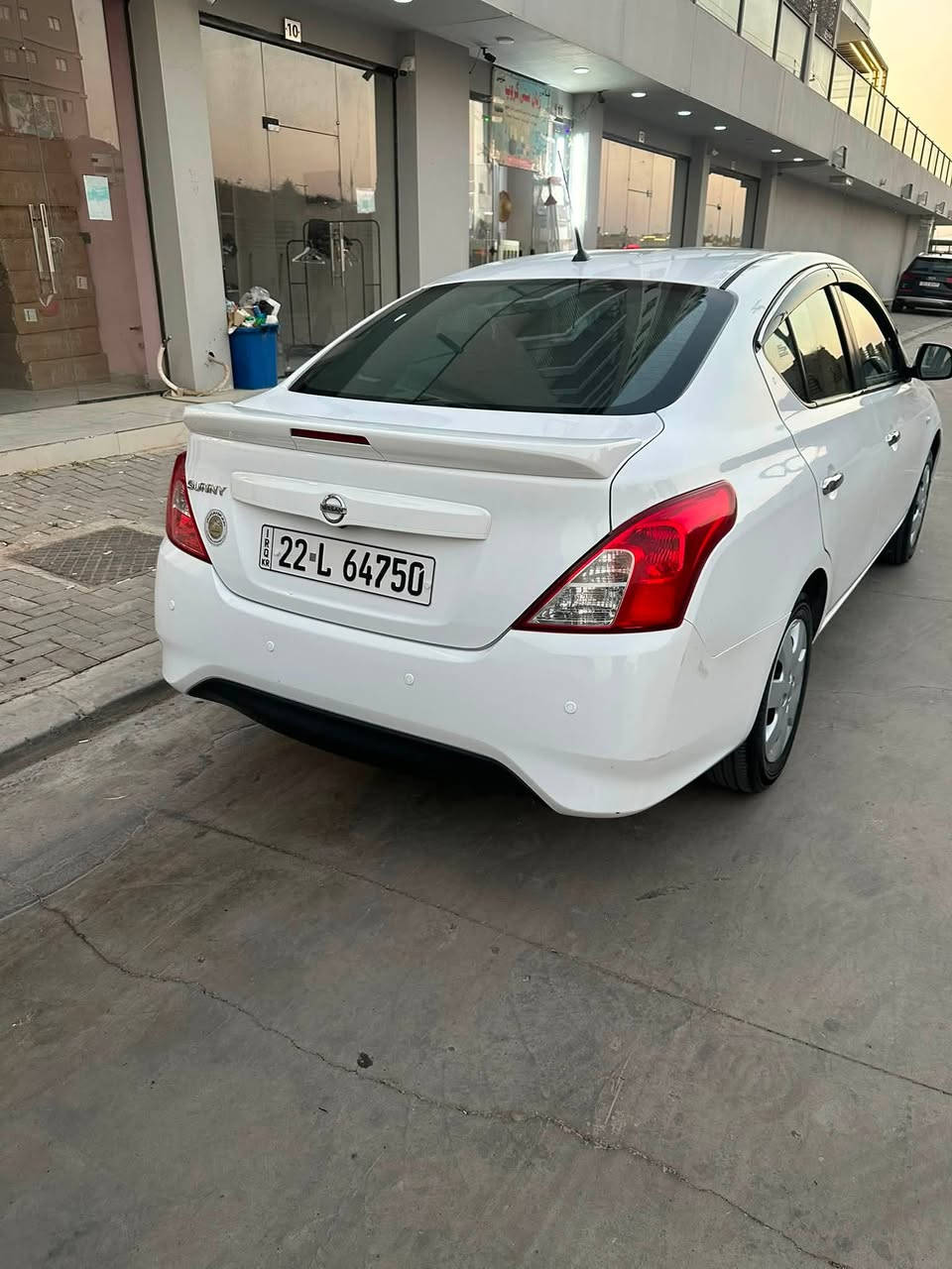 موديل 2022 ماشيه 75 بدون حادث بدون صبغ بيه نقطه زغيره وموضحه بل فديو منضومه زنون شادله السياره جاهزه من كلشي اي شي نقص مابيه ترهم مراوس بي وايدي عادي الي يحب يتصل وبخدمته السياره متواجده في بابل 
***********
***********
