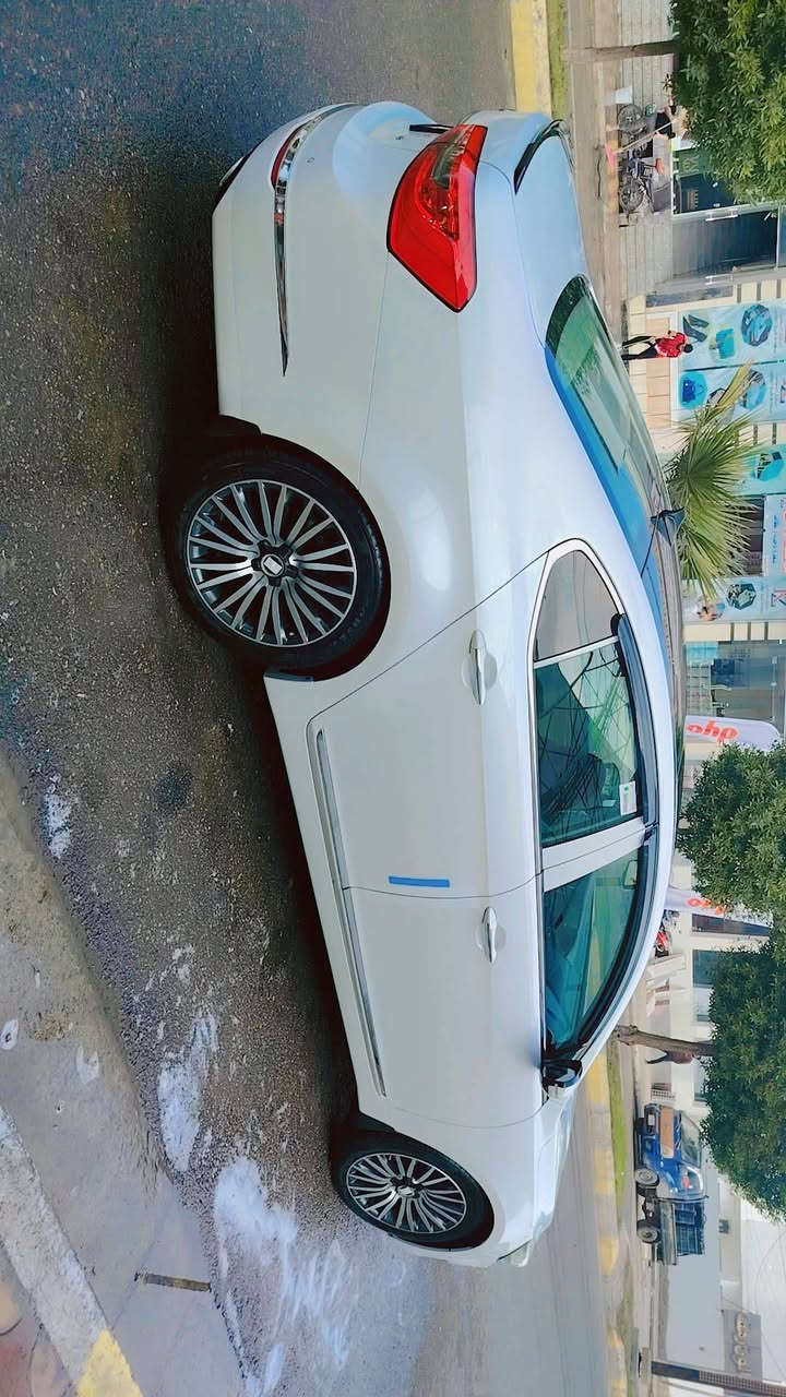 من رخصت الادمن
كيه كادنزا للبيع 
خليجيه موديل  ٢٠١٥ 
كفاله عامه صور السونار بالمنشور
السياره مال جناي بعدها ع وضع الشركه
فول واحد ع واحد 
مكينه كير اسبانه ماممدود عليهن
صدر أمامي خلفي جديد اتراي صفر 
تخم تاير جديد شديته
مكان السياره الفلوجه الشراي يتصل 
*********** سعرها ١٦٠ أو بيها مجال
