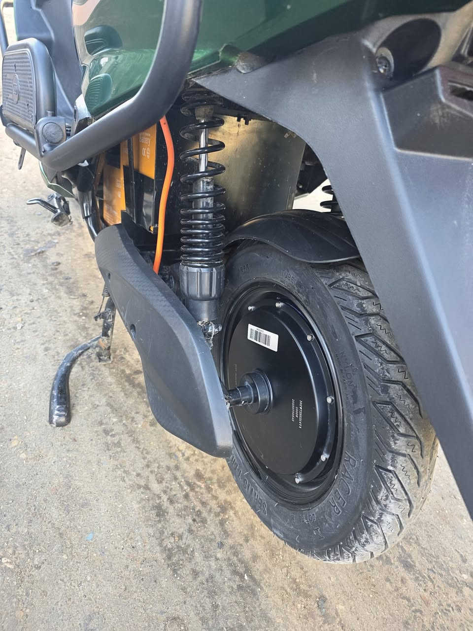 السلام عليكم دراجه شحن سكنس موديل 2025دراجه وكاله ما ناقصه اي شي جديده استعمال قليل بطاريات 32امبير 6بطاريه مكان اعوريج اقواس بغداد السعر 700وبيه مجال قليل


**إذا كنت صاحب هذا الإعلان وتريد حذفه لأي سبب، رجاءا أرسل رسالة إلى الدعم الفني**