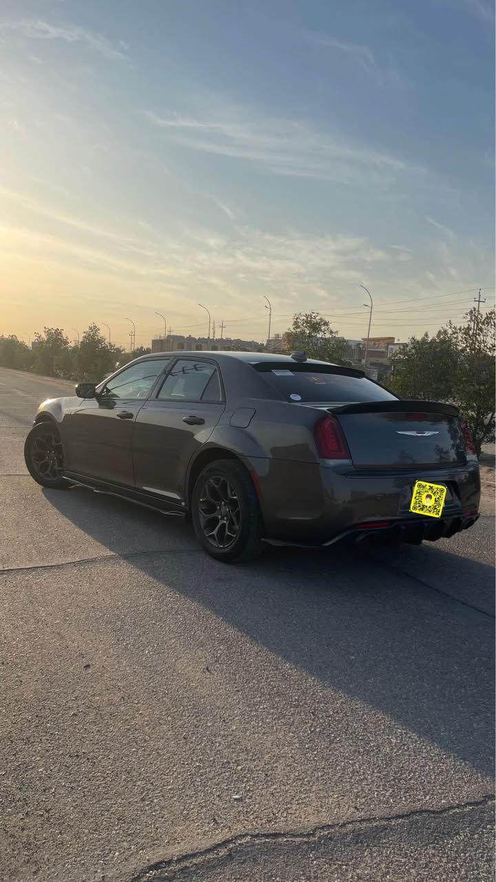 كلايسلر اوباما 2019 
مواصفات 
دخول ذكي 
تشغيل عن بعد 
نظام كار بلي 
شاشه كبيره
محرك 3600 
السعر 245 ورقه
السياره موجوده بالبصره خور الزبير 
***********
*********** البصرة, العراق
