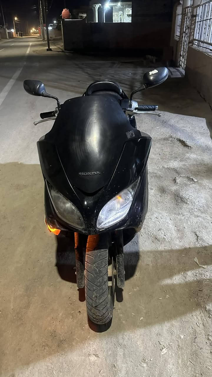 اسلام عليكم فورزه 09 دراجه حلوه نوقوصات بصيطه كهربائيات كلهه شغاله مكينه ناعمه شويتر صافي القرنه *********** السعر 550وبيهه مجال حك الجيه
