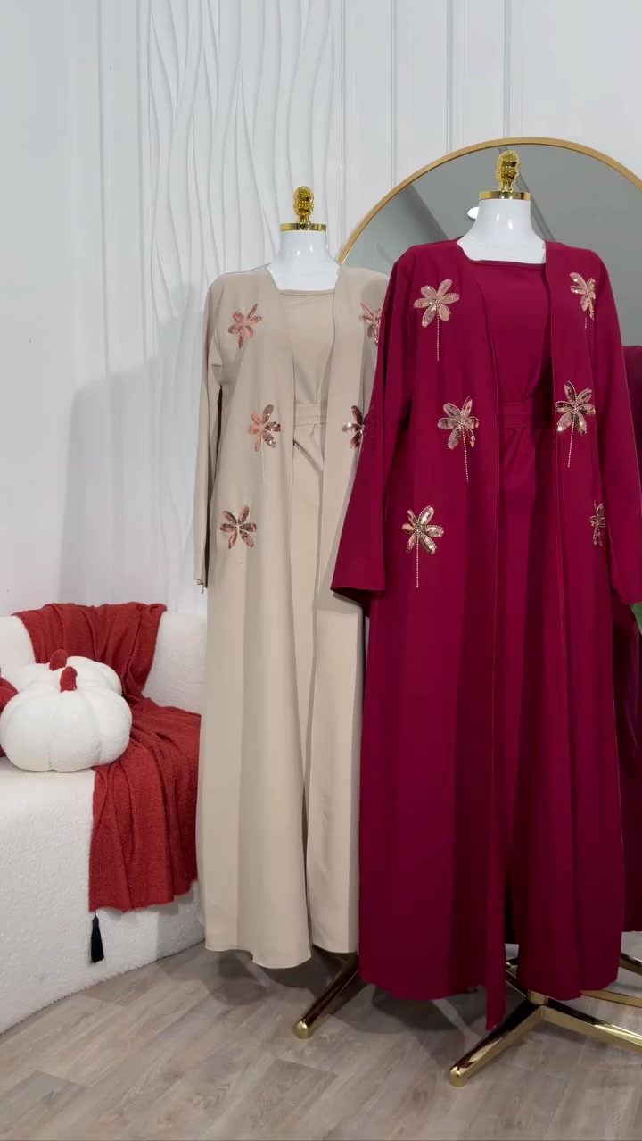 بشت اماراتي قطعتين مع حزام وستراس  كوالتي عالي بعد الوان متوفر 
قياس 48/46/44/42/40/38/


**إذا كنت صاحب هذا الإعلان وتريد حذفه لأي سبب، رجاءا أرسل رسالة إلى الدعم الفني**