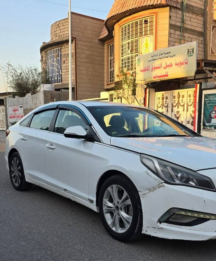 سلام عليكم
سوناته البيع 
موديل 2017 
وارد امريكي مكينه كير حدايده طخم تاير اي نقص مابيه 
مكفوله من ضربه والفتح وتبديل 
جاهز رقم نكليزي سنويه الغيه ((2031))
سعر ((108)) وبيه مجال قليل 
العنوان بصره ***********
***********
