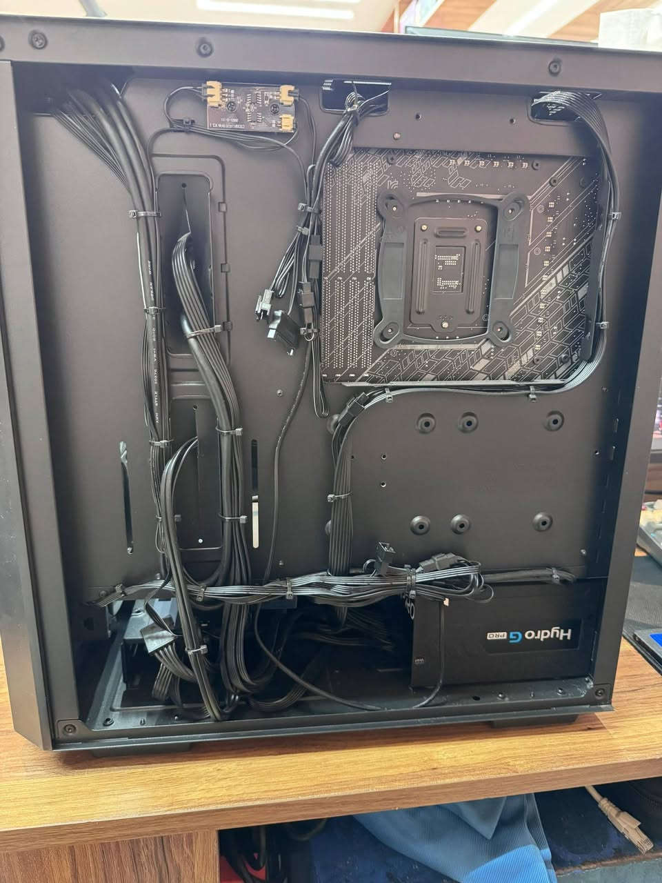 الشباب الطيبة pc للبيع
Case deep cool
.
M.b asus tuf z590 plus
.
Cpu Intel core i7 11700k
.
Ram xpg 32gb 4x8 
.
Gpu asus dual rtx 3070 08G
.
Cpu cooler asus rog 240mm
.
Storage samsung ssd 870 qvo 1tb
.
M.2 512 
.
Hdd 1tb 
.
Psu fsp 750w gold
تجي تفحص بالمكتب وتقتنع وتدفع فلوس السعر مليون وربع


**إذا كنت صاحب هذا الإعلان وتريد حذفه لأي سبب، رجاءا أرسل رسالة إلى الدعم الفني**