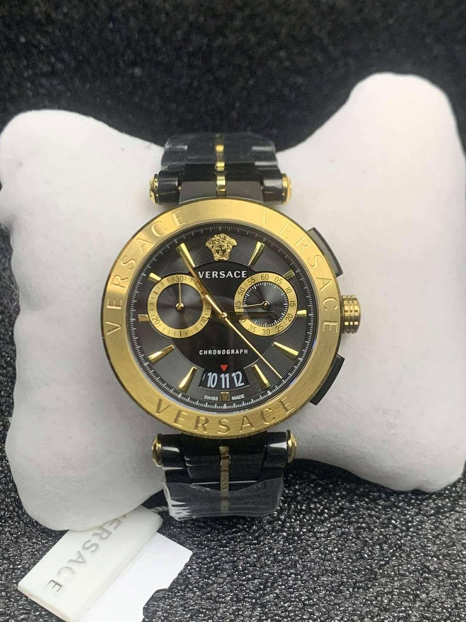 🔥 ساعة فيرساتشي أصلية وكالة 100% 🔥
#أصلي #وكالة #ختم_الشركة
⌚ ساعة فيرساتشي فاخرة
– أصلية وكالة مع ختم الشركة
– تصميم إيطالي راقٍ يعكس الفخامة
– مناسبة للذوق العالي والمناسبات الرسمية
🎨 المتبقي قطعة واحدة من كل لون فقط
⏳ الكمية محدودة جداً
💰 سعرها بالوكالة: 1500$
💸 سعرها بالسوق العراقي: أكثر من مليون ونص دينار
🔥 حالياً عليها خصم قوي والسعر مناسب
⚠️ تنبيه مهم:
جميع الساعات داخل الصفحة حالياً عليها خصم
📩 للحجز والمراسلة الجدية تواصل معنا الآن
#فيرساتشي #ساعات_أصلية #وكالة #خصومات #ساعات_رجالية #LuxuryWatch #Iraq


**إذا كنت صاحب هذا الإعلان وتريد حذفه لأي سبب، رجاءا أرسل رسالة إلى الدعم الفني**