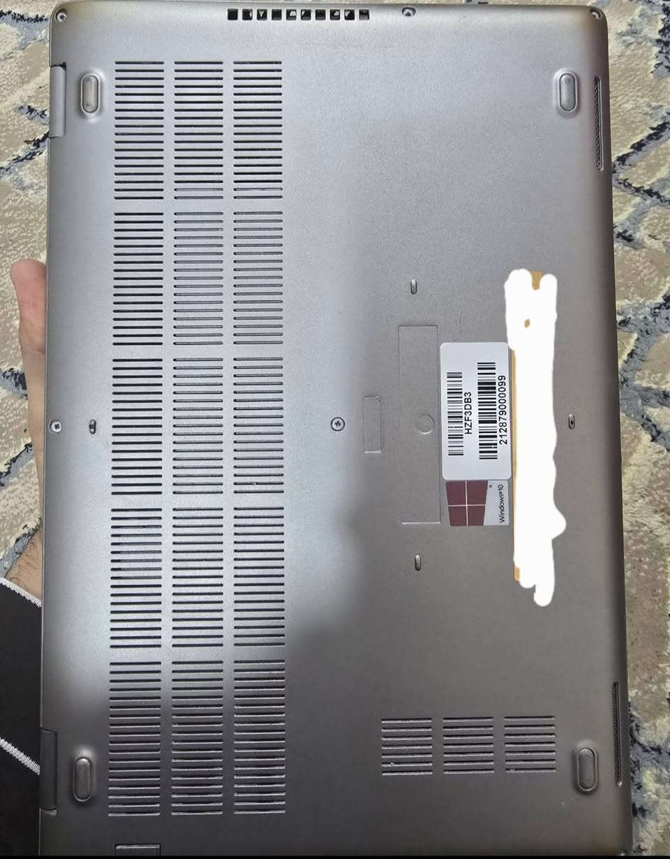 لابتوب Dell Core i5 الجيل العاشر بيع ب350 الف او مراوس بلابتوب اعلى مواصفات وانطي فرق ... 
 (شاشة لمس) - نظافة فائقة
​المواصفات التقنية:
​المعالج: Intel Core i5 الجيل العاشر (10th Gen)، أداء سريع جداً ومستقر.
​الشاشة: 13 إنش Touch Screen (لمس)، دقة ألوان ممتازة وحجم مثالي للتنقل.
​الذاكرة: 256 GB SSD (هارد سريع جداً).
​الرام: 8 GB.
​اللون: سلفر (Silver) أنيق جداً ونظافة الجهاز 100%.
​البطارية: ممتازة وتصمد 3 ساعات وأكثر من العمل المتواصل.
​الملحقات: الشاحنة الأصلية الوكالة.
​المكان: الأنبار - الرمادي.
​المراوس: متاح المراوس بلابتوب او تابلت لكن مواصفات اعلى وانطي فرق  (حسب القناعة).
​التوصيل: لا يوجد توصيل، الفحص والاستلام المباشر في الرمادي حصراً.
​للتواصل والاستفسار:
اتصال: ***********
