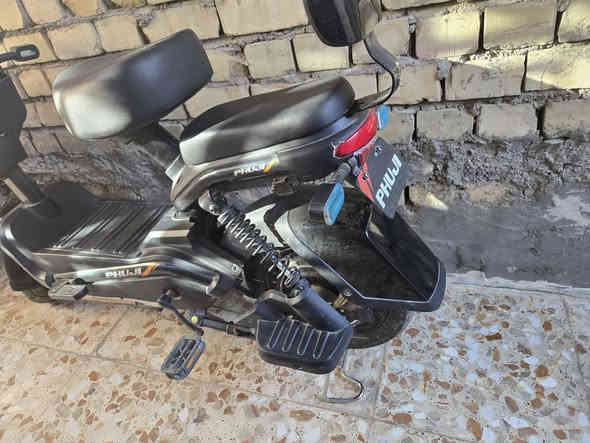 السلام عليكم دراجة شحن للبيع نظيفة وغراضها كاملة اربع بطاريات  ،  مكاني بغداد السعر 325 وبي مجال للشراي
للاستفسار اكثر تفضلوا خاص او مراسلة عالواتساب ***********
