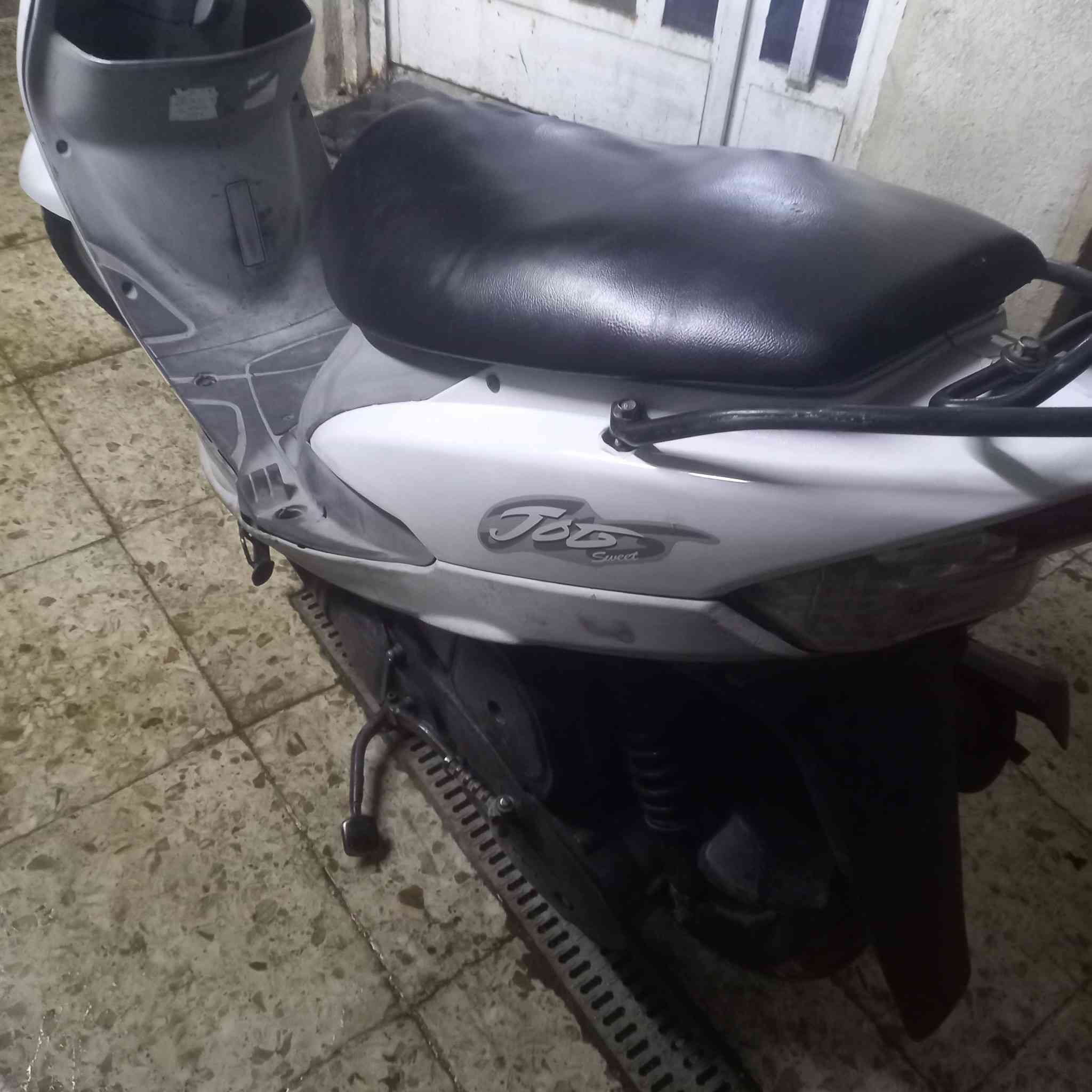 سلام عليكم دراجه ماكس منغولي سلف وهندر سعر ٥٥٠ المكان بغداد العبيدي  رقم ***********
