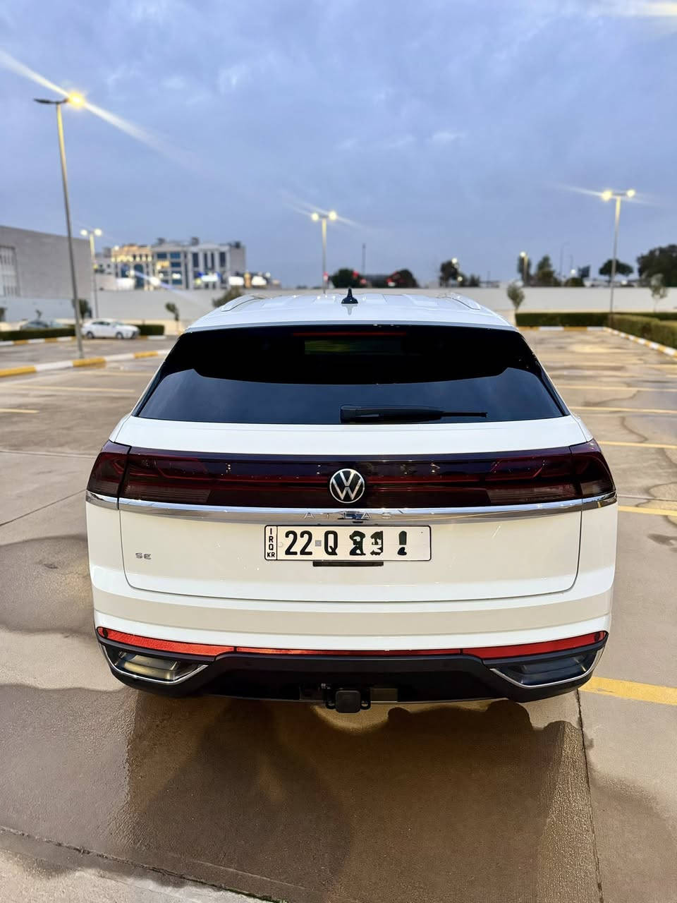السلام عليكم ورحمة الله وبركاته 

🚗 للبيع – Volkswagen Atlas Cross Sport SE 2024
🔹 وارد امريكي
🔹 المحرك: 2.0T
🔹 اللون: أبيض
🔹 الممشى: 19,000 كم
🔹 مغلفة PPF بالكامل
🔹السيارة كلين تايتل فقط يوجد تعديل بارد في الجاملغ الامامي .
🔹تضليل 80% مع كتاب رسمي
🔹الجامة الامامية مغلفة بعازل حرارة 
🔹 حجم الويل (الجنط) الأصلي: 20 إنج

✨ السيارة بحالة  جيدة جداً،استخدام شخصي مكفولة من كل شيء 
رقم اربيل
📌 رقم الشاصي (1V2WE2CA0RC225315)

💰 السعر: 33.000$ 

📍 الموقع: (اربيل)
📞 التواصل: (***********)

🚘 السيارة جاهزة للفحص، وما تحتاج أي شي.
