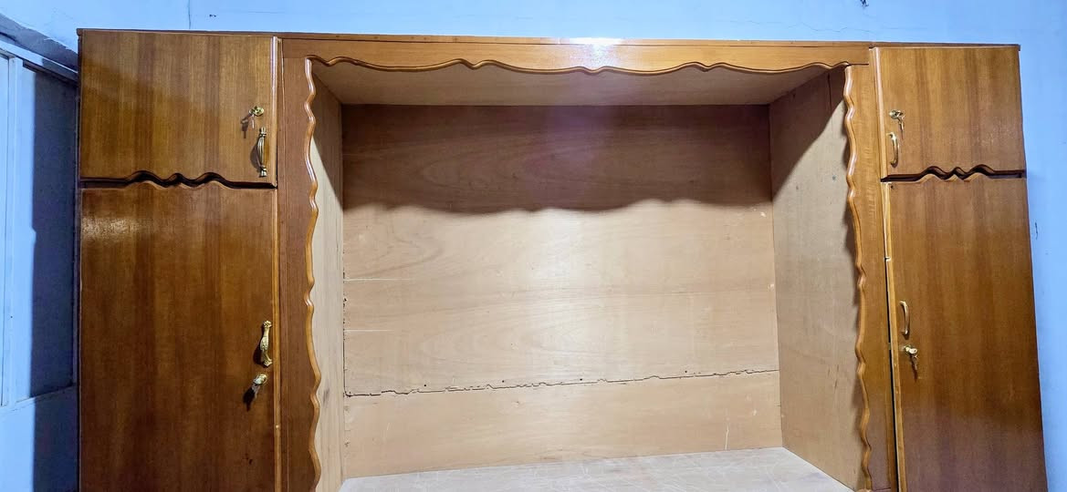 اثث بيتك بأنسب الاسعار سعار الشمال 🌹 
كنتور اسليمانية صاج حطاطه نضيف السعر 165 وبي مجال 
صلاح الدين ناحية العلم قرية الربيضة خلف مدرسه سومر للبنين 
***********
يوجد خدمة توصيل داخل المحافظة فقط 🚛
