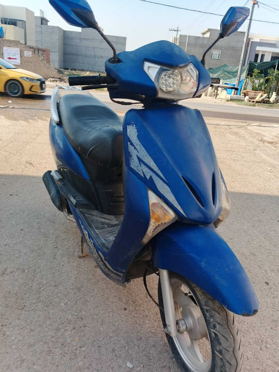 السلام عليكم دراجه ليدي حديث للبيع
مكينه ناعمه كلش 
كهربايات كله شغاله 
سلف هندر 
اشاير هورن 
لايت عالي ناصي 
تايرات جديد 
كفرات كله كامله 
السعر 425 وبيه مجال 
العنوان ديالى بعقوبه تقاطع الوثبه طريق الهويدر 
للأستفسار ***********
