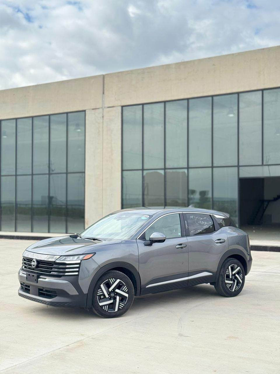 نيسان كيكس 2025 SV شكل جديد 
‎‏‎بدون صبغ مكفولة كفالة عامة دعامية لدعامية
رقم شاصى :  3N8AP6CA6SL307030
‎السعر : 175 و بيها مجال للطيبين 
‎بدون ايرباگ جميع ايرباگات سليمه بلادى 💯
‎‏‎عداد المسافة زيرو: 2 الف ميل
‎‏‎حجم المحرك : 2.0L (4.سلندر) مرغوب
‎‏‎المواصفات : 𝐒𝐕-
‎‏‎كيج الكتروني
‎‏‎‏‎بصمة ابواب 
‎‏‎‏‎بصمة تشغيل 
‎‏‎تشغيل عن بعد 
‎‏‎‏‎شاشة ايباد
‎‏‎‏‎كاميرا 
‎‏‎هاند بريك بصمة
‎‏‎اوتو هولد (𝐀𝐔𝐓𝐎 𝐇𝐎𝐋𝐃)
‎‏‎اوتو ستارات (𝐀𝐔𝐓𝐎 𝐒𝐓𝐀𝐑𝐓)
‎‏‎اوتو ستوت (𝐀𝐔𝐓𝐎 𝐒𝐓𝐎𝐏)
‎‏‎رادار امامي (تحديد مسار)
‎‏‎‏‎رادار جانبي (نقاط عمياء)
‎‏‎‏‎رادار خلفي (التحذير من الاصطدام)
‎‏‎‏‎حساسات امامي
‎‏‎‏‎حساسات جانبي 
‎‏‎‏‎حساسات خلفي 
‎‏‎نظام (𝐄𝐂𝐎)
‎‏‎نظام (𝐍𝐎𝐑𝐌𝐀𝐋)
‎‏‎نظام (𝐒𝐏𝐎𝐑𝐓)
‎‏‎تحكيمات استيرن
‎‏‎استيرن هيتر
‎‏‎كشنات كهرباء
‎‏‎كشنات هيتر
‎‏‎تبريد لمس
‎‏‎تبريد مركزي
‎اتصال او واتساب : ‭0776 699 5610‬
‎اتصال او واتساب: *********** أربيل, العراق
