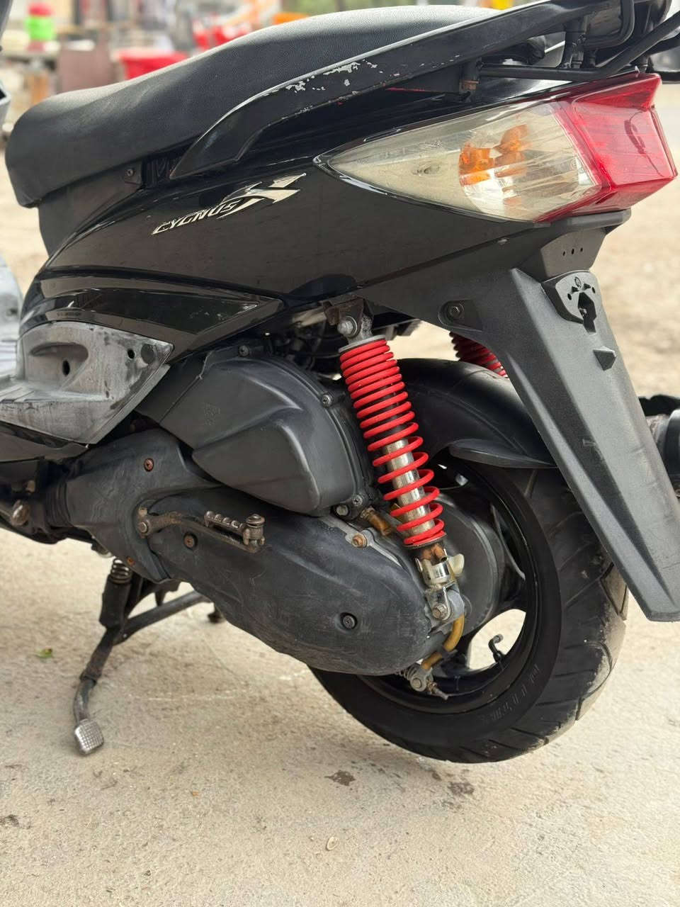 سلام عليكم ✋🏻 سكنس فحل نوزل خطين ياباني استان حساس قبق نفخ الدراجه جديد وبلاديه مابيعه نقص برغي كلهه شغاله كهربائيات💡 حساسات اشاير سلف هندر نكره مكفوله كفاله عامه اوراقهه كامله الدراجه🛵 مدفوع كمرك وصولات موجوده دراجه اصوليه المكان 🏠بغداد البياع السعر💰 800وبيهه مجال حك الجيه 📞 ***********
