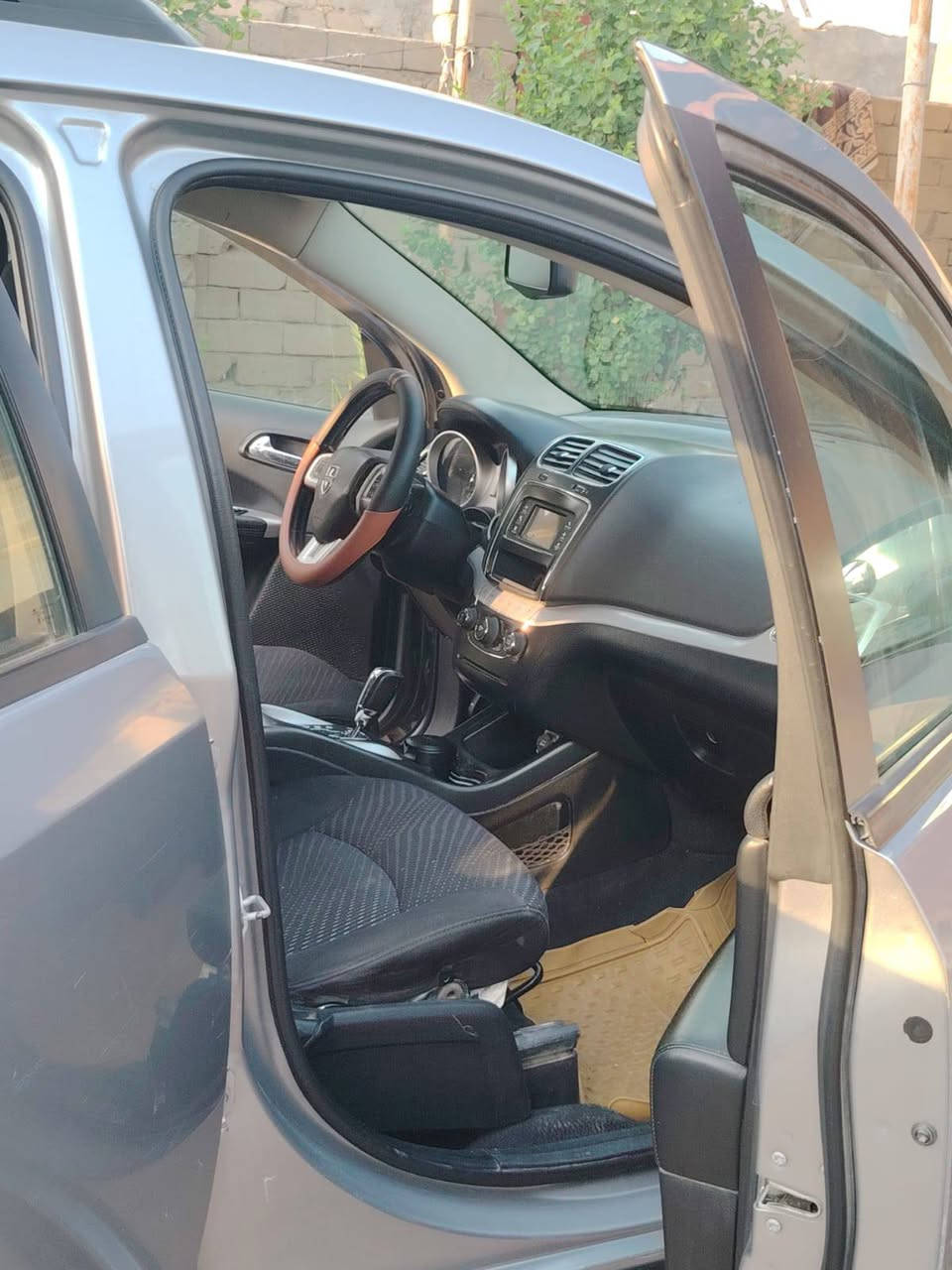 سياره جيرني ستيشن لبيع ١٢٠وبيه مجال واتصال على  هذا رقم *********** المدينة, البصرة
